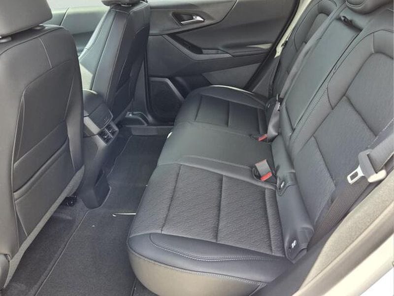 2026 Chevrolet Equinox LT - Photo 10