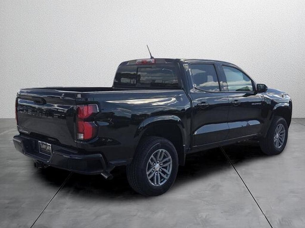 2026 Chevrolet Colorado LT - Photo 6