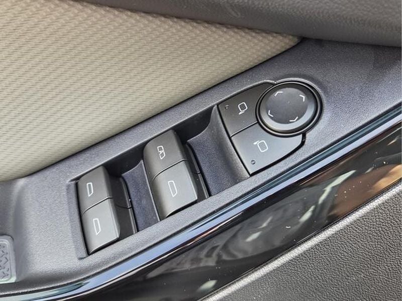 2026 Chevrolet Equinox LT - Photo 22