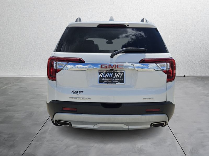 2023 Gmc Acadia SLT photo 3