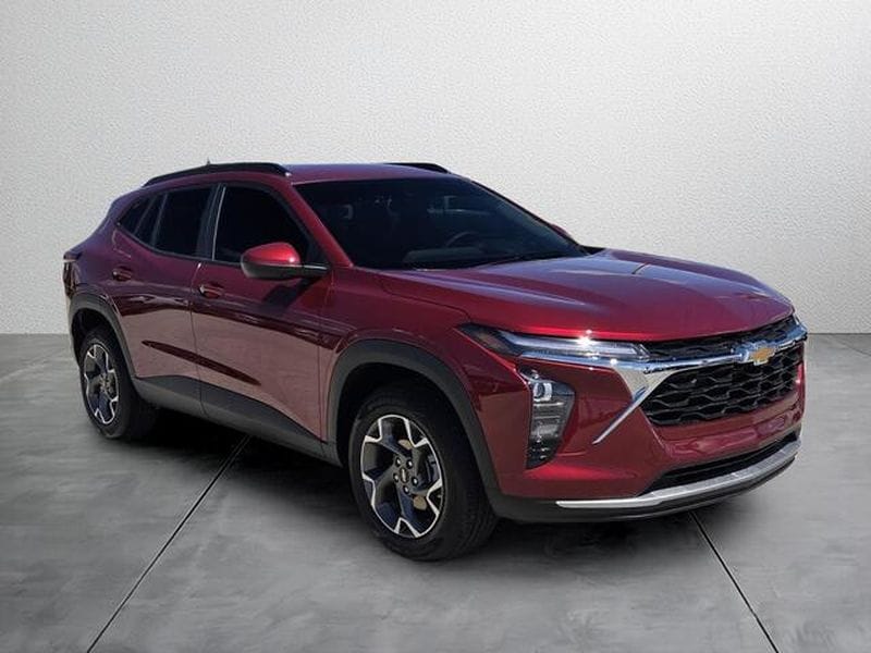 2025 Chevrolet Trax LT - Photo 9