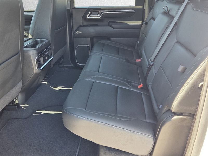 2025 Chevrolet Silverado 3500HD LTZ - Photo 8