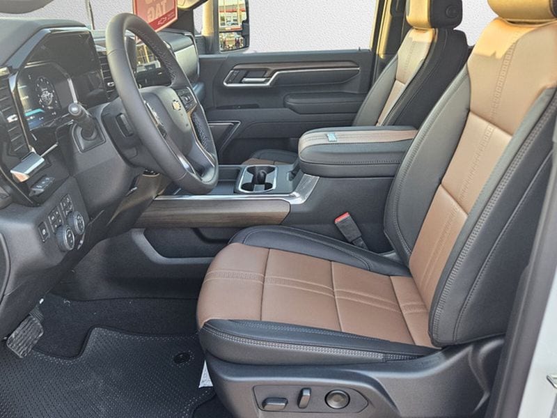 2026 Chevrolet Silverado 2500 HD High Country - Photo 7