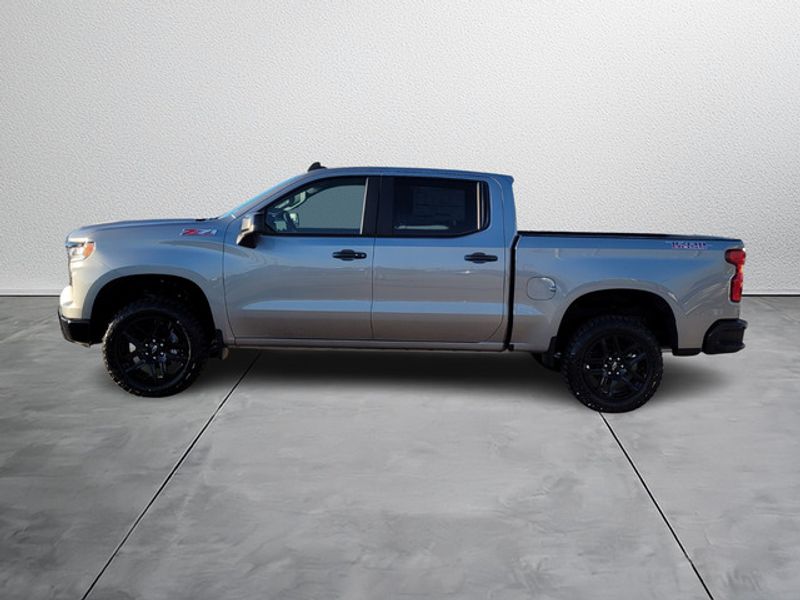 2025 Chevrolet Silverado 1500 LT Trail Boss photo 3