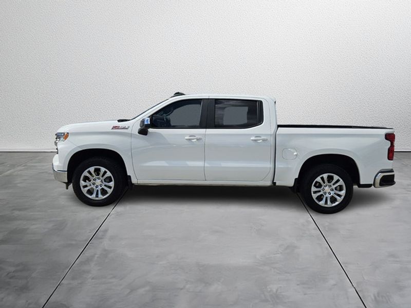 Used 2022 Chevrolet Silverado 1500 LT with VIN 3GCUDDED3NG574815 for sale in Sebring, FL