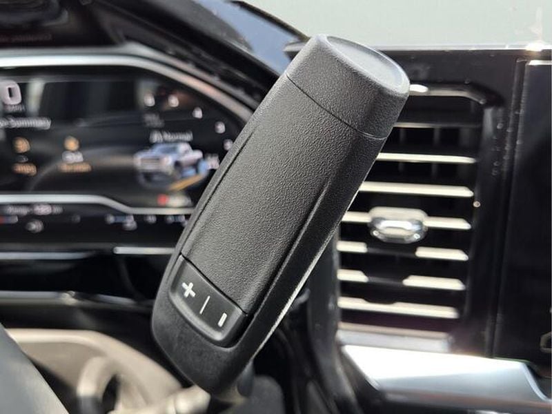 2024 GMC Sierra 2500HD SLT - Photo 28