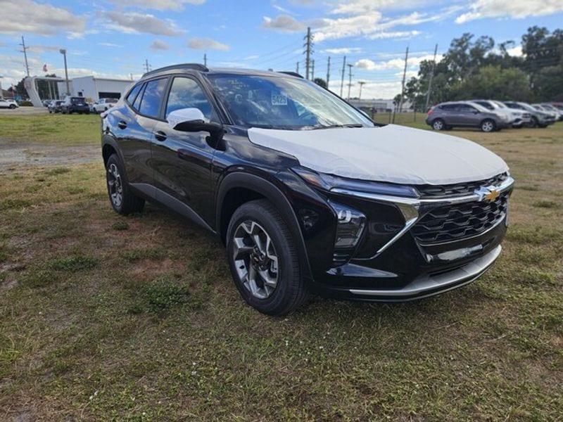 2026 Chevrolet Trax LT's photo