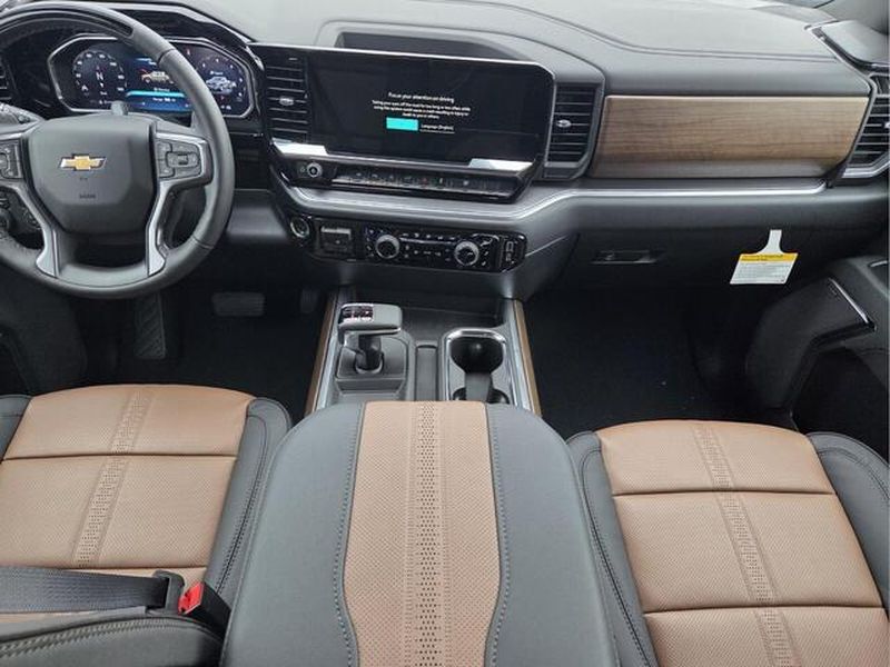 2026 Chevrolet Silverado 1500 High Country - Photo 14