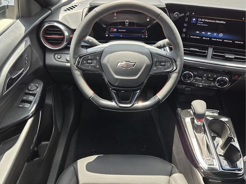 2026 Chevrolet Trax RS - Photo 13