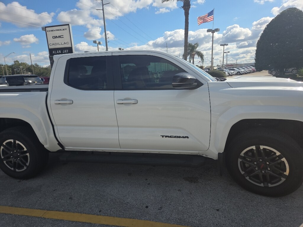 Used 2025 Toyota Tacoma 4WD SR