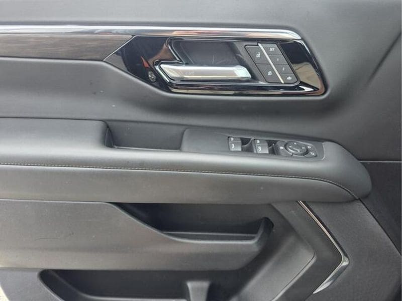 2025 Chevrolet Tahoe Z71 - Photo 29