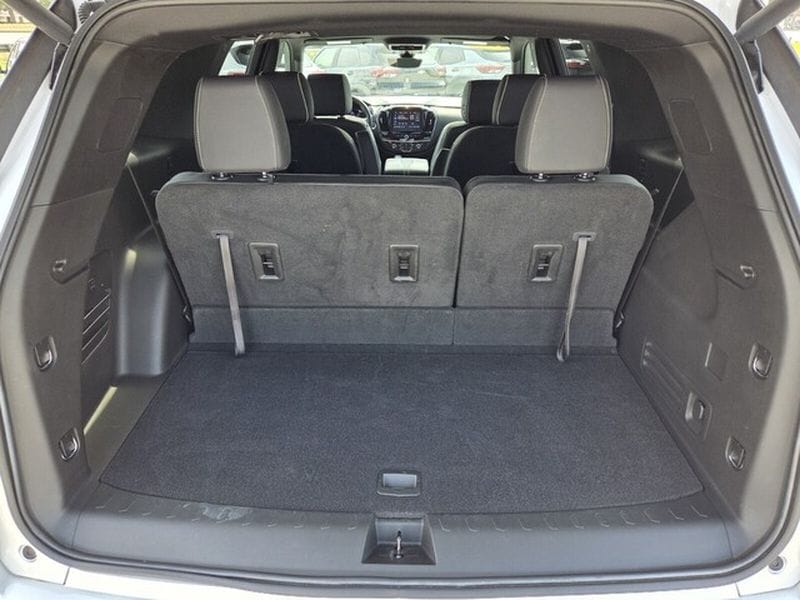 2023 Chevrolet Traverse Premier - Photo 12