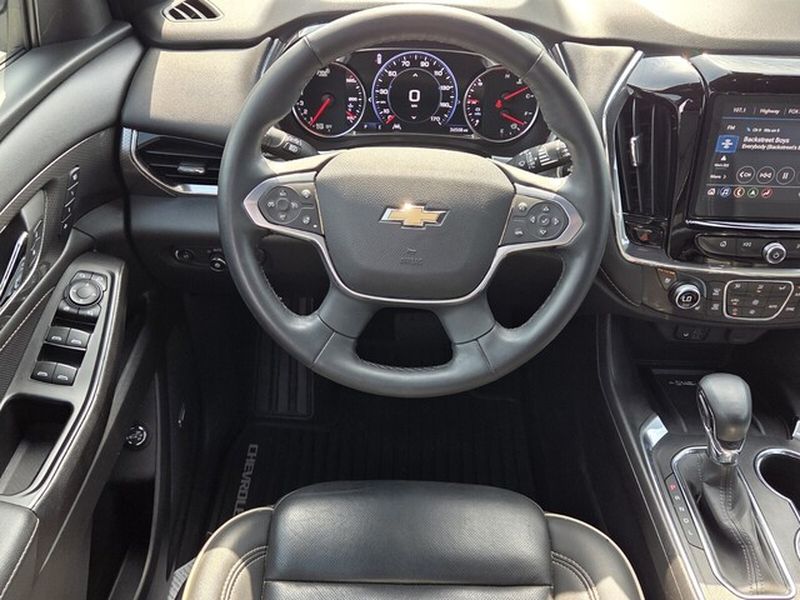 2023 Chevrolet Traverse Premier - Photo 10