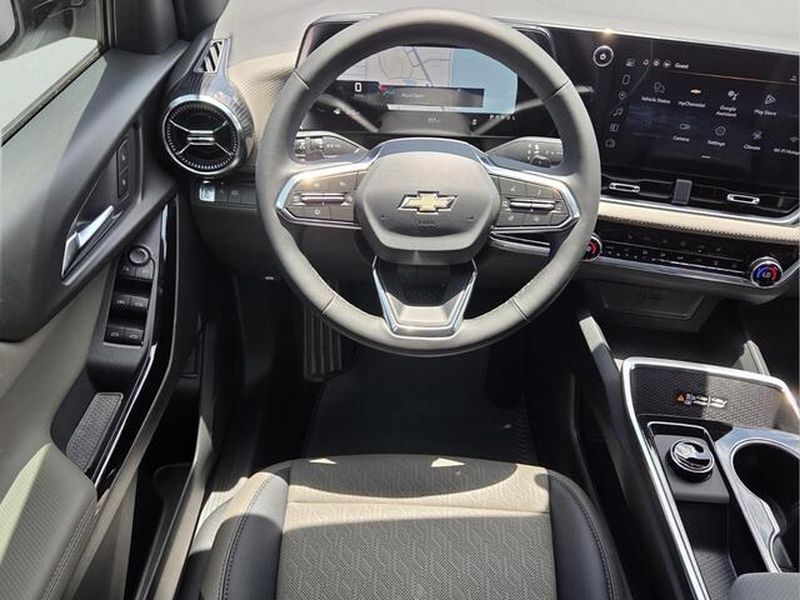 2026 Chevrolet Equinox LT - Photo 13
