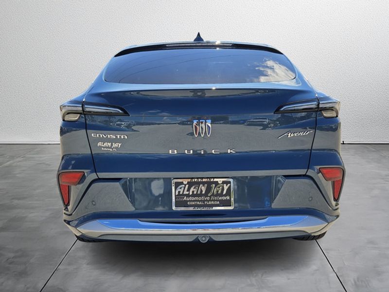 2024 Buick Envista Avenir photo 4