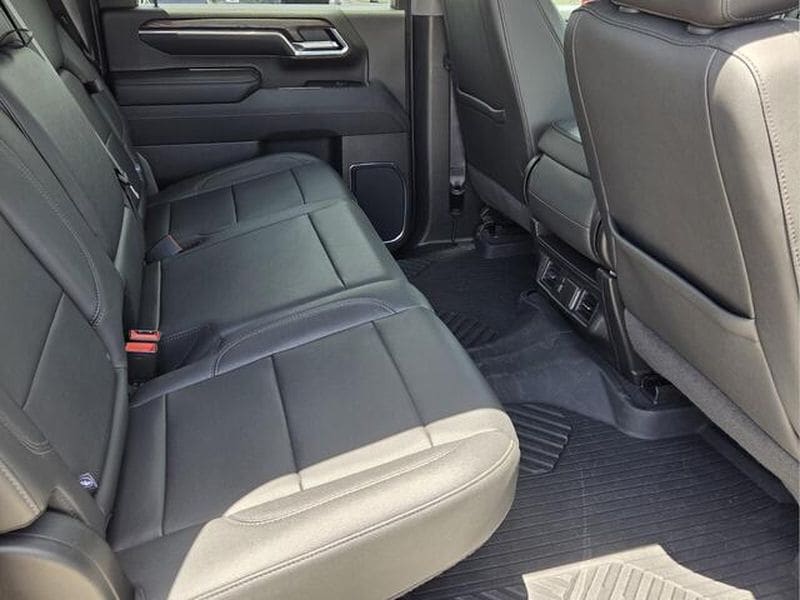 2024 GMC Sierra 2500HD SLT - Photo 17