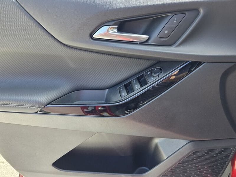2026 Chevrolet Equinox LT - Photo 25