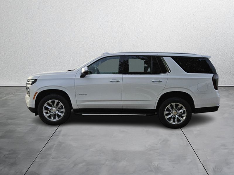 2025 Chevrolet Tahoe Premier photo 2