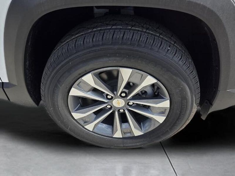 2026 Chevrolet Equinox LT - Photo 18