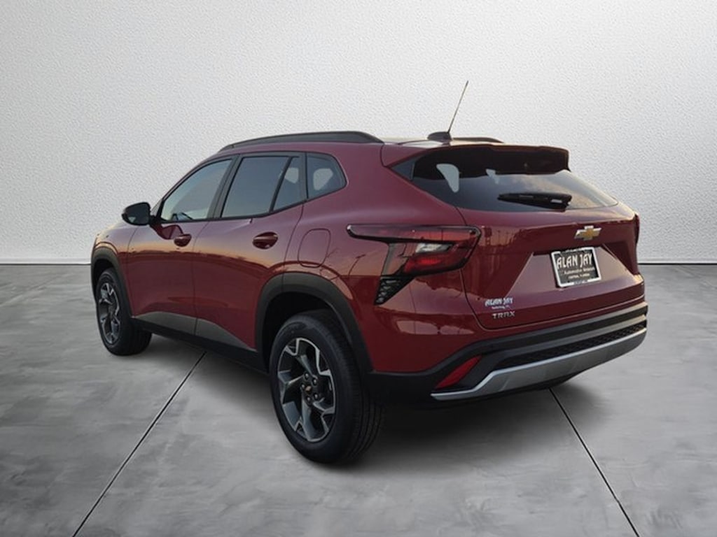 New 2026 Chevrolet Trax LT SUV