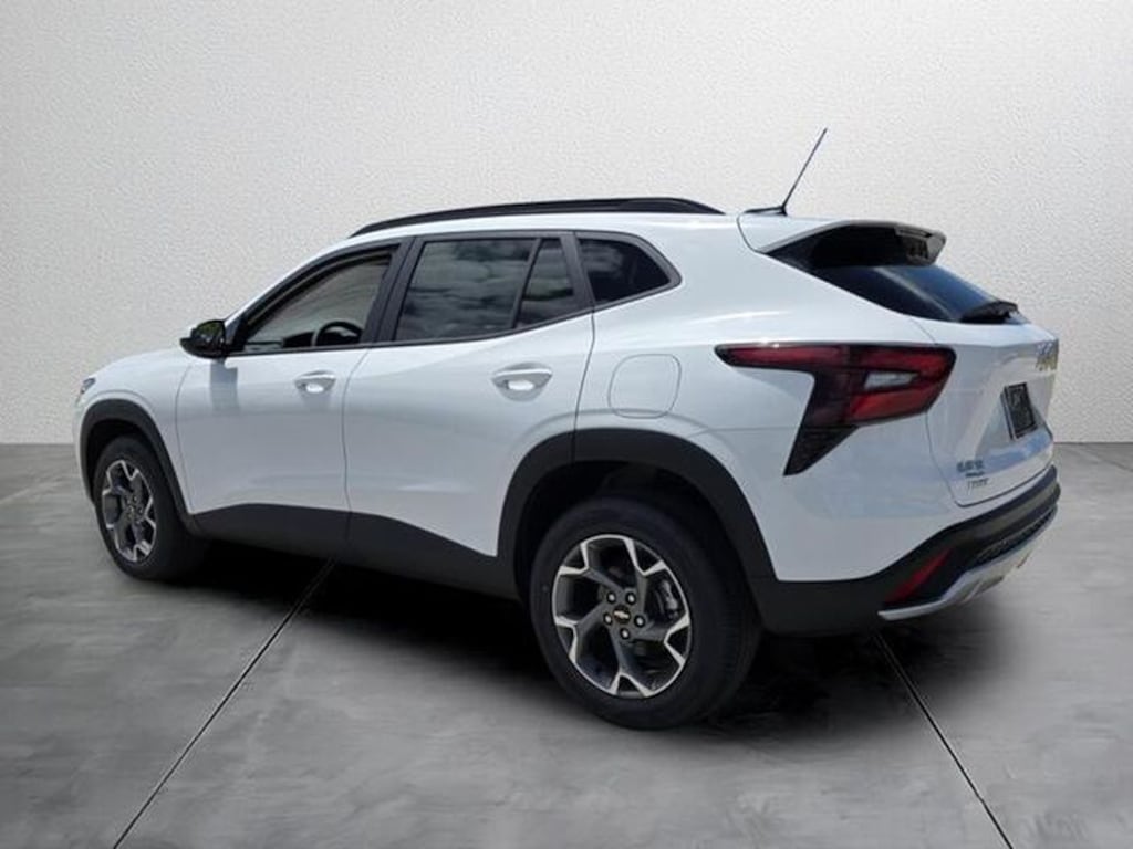 New 2026 Chevrolet Trax LT SUV