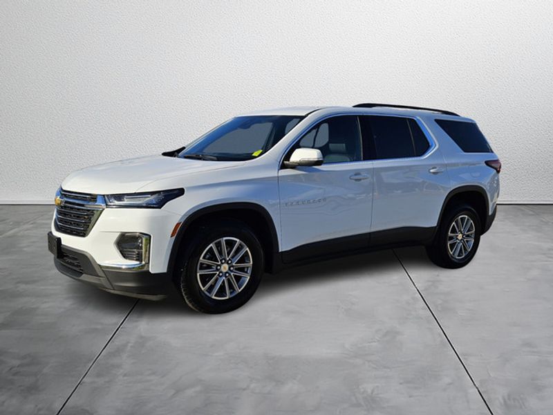 2023 Chevrolet Traverse Leather photo 2