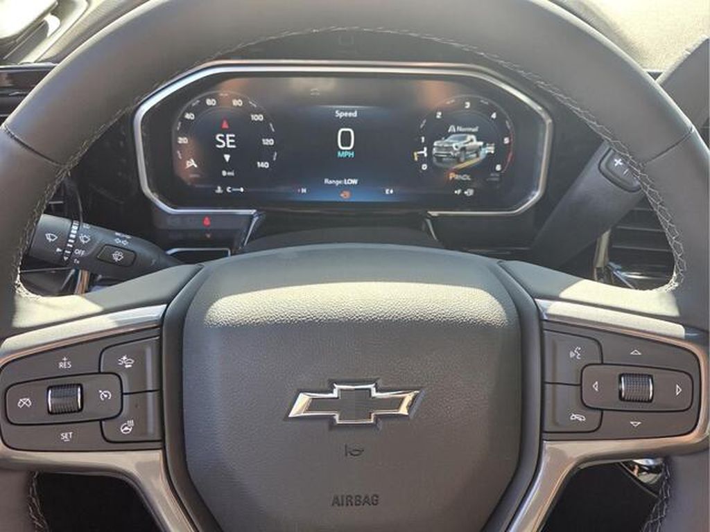 2026 Chevrolet Silverado 2500 HD ZR2 - Photo 32