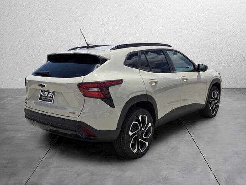 2026 Chevrolet Trax RS - Photo 6