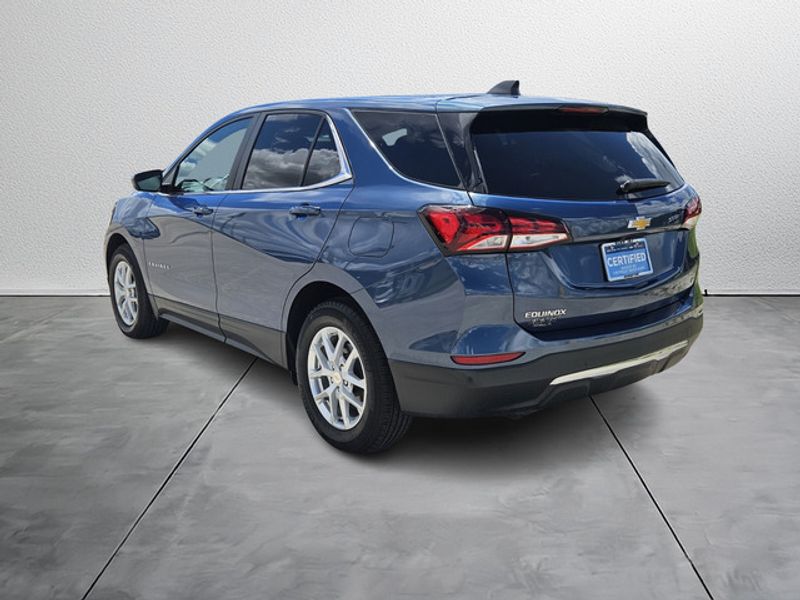 2024 Chevrolet Equinox LT photo 3