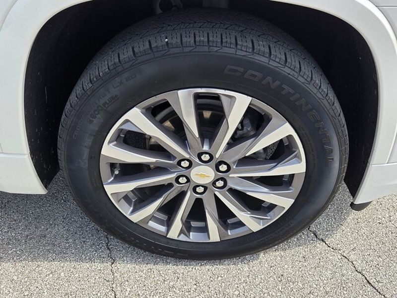 2023 Chevrolet Traverse Premier - Photo 17