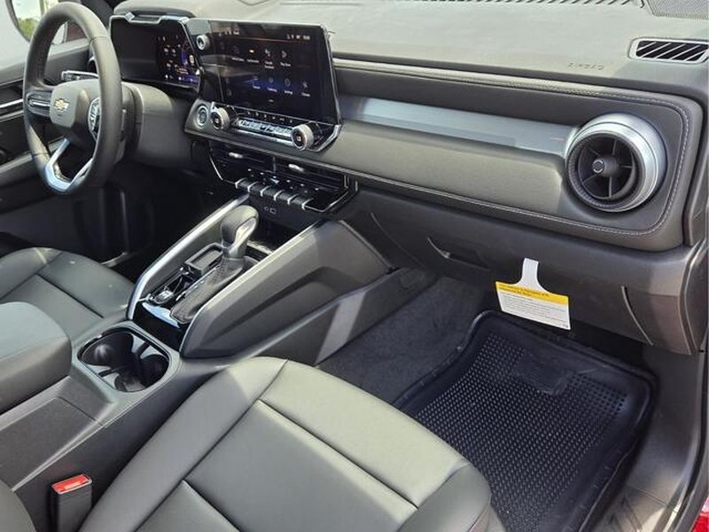 2026 Chevrolet Colorado LT - Photo 18