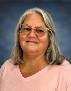 Staff member Maureen Y. from ID_1164dcae5d80