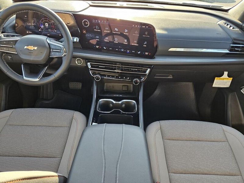 2026 Chevrolet Traverse LT - Photo 10