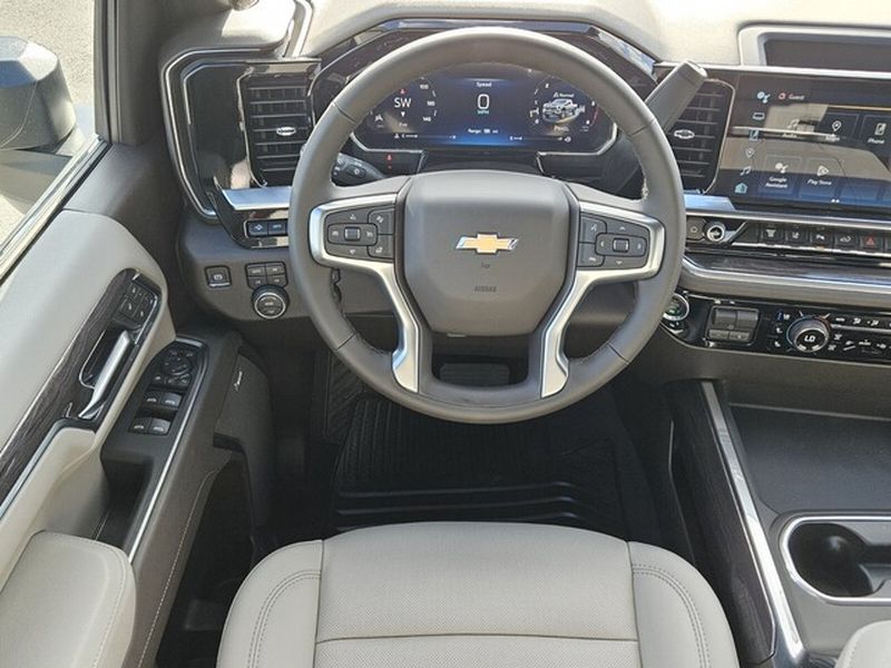 2026 Chevrolet Silverado 3500 HD LTZ - Photo 9