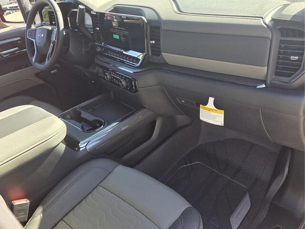 2026 Chevrolet Silverado 2500 HD ZR2 - Photo 20