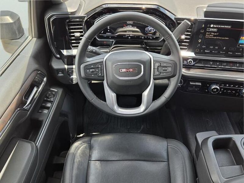 2024 GMC Sierra 2500HD SLT - Photo 14
