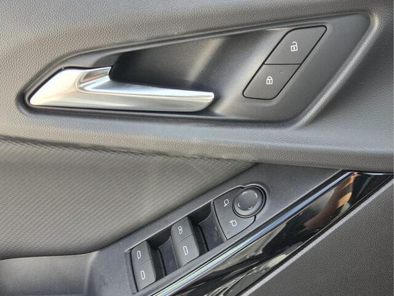 2026 Chevrolet Equinox LT - Photo 30