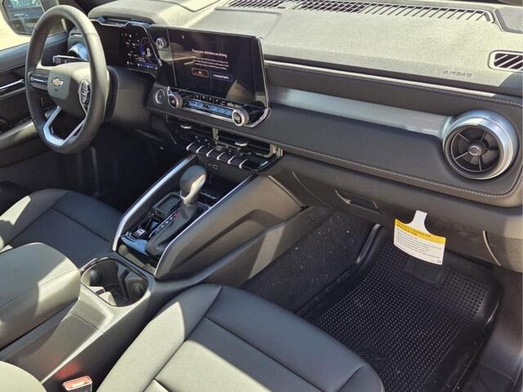 2026 Chevrolet Colorado LT - Photo 19