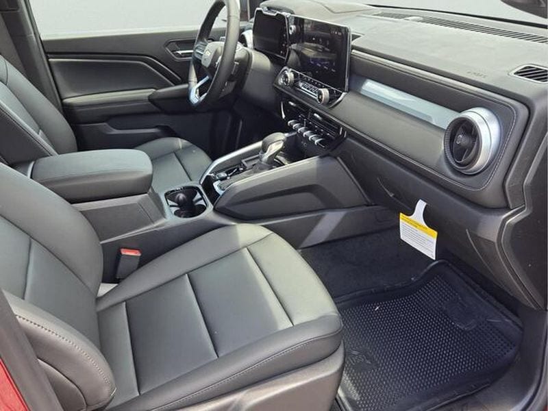 2026 Chevrolet Colorado LT - Photo 17