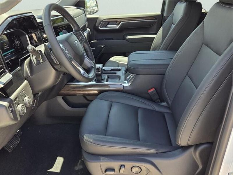 2026 Chevrolet Silverado 1500 LT Trail Boss - Photo 10