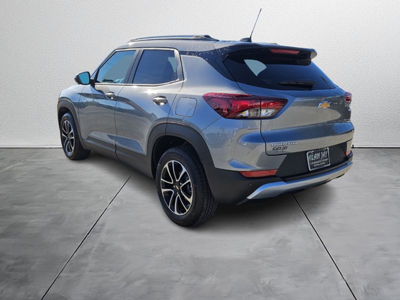 2026 Chevrolet Trailblazer LT photo 3