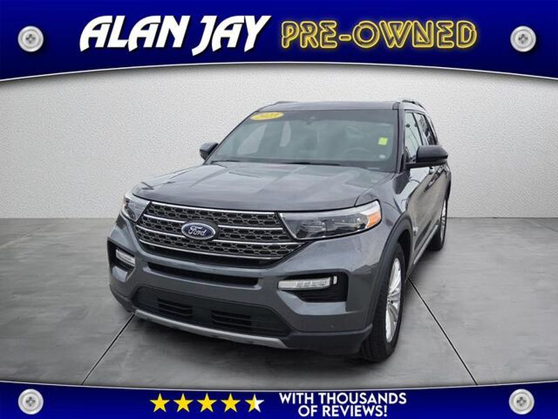 2023 Ford Explorer King Ranch RWD's photo