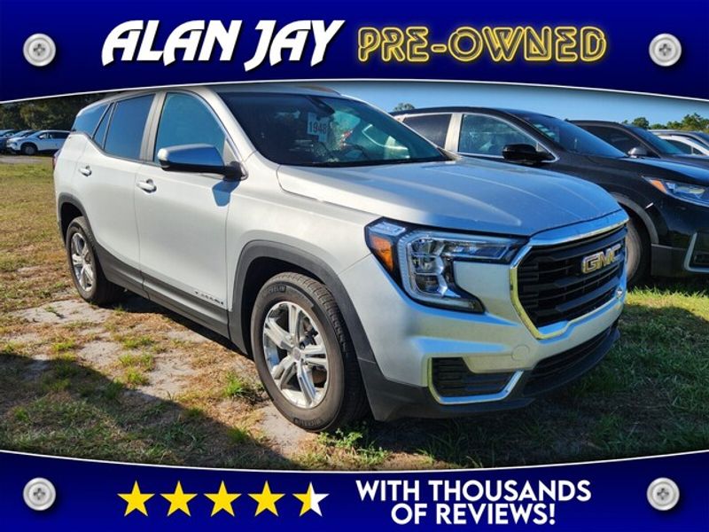 2022 GMC Terrain SLE's photo