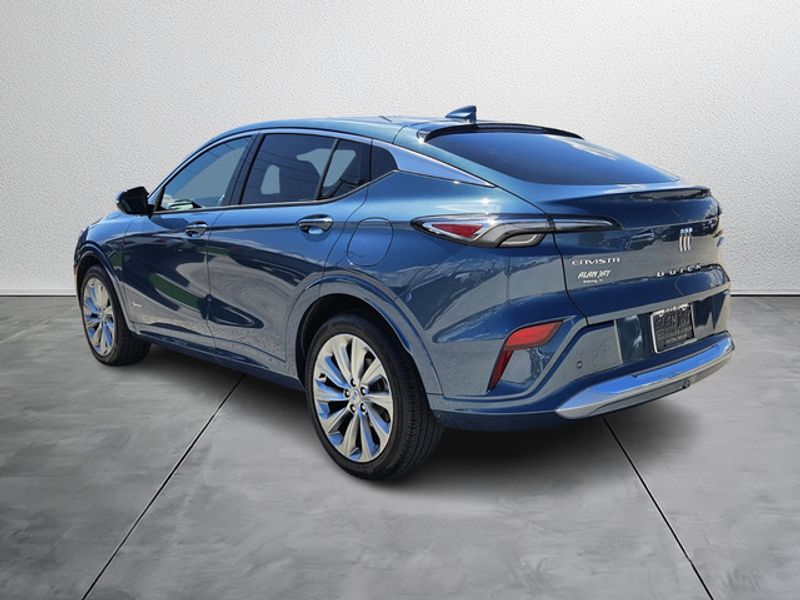 2024 Buick Envista Avenir photo 3