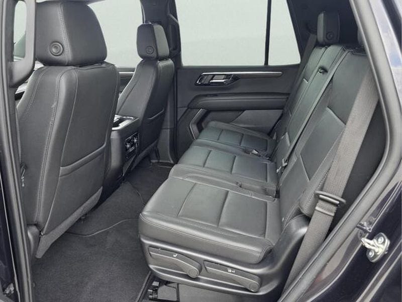 2025 Chevrolet Tahoe Z71 - Photo 11