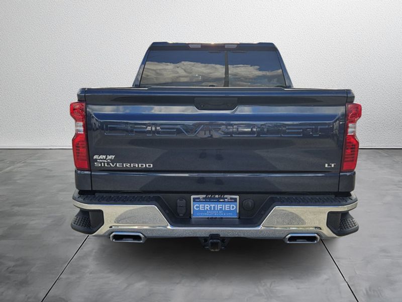 2023 Chevrolet Silverado 1500 LT photo 4