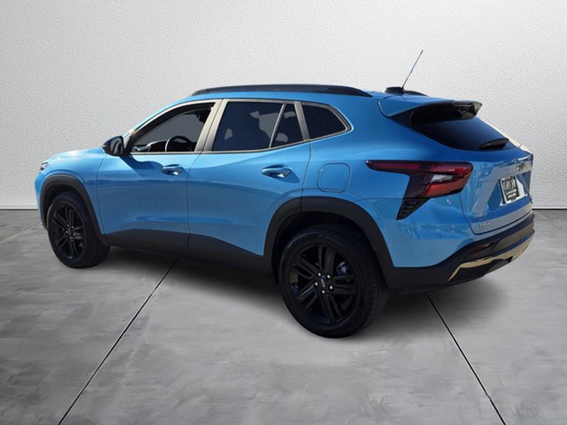 2025 Chevrolet Trax ACTIV photo 4