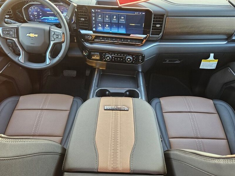 2026 Chevrolet Silverado 2500 HD High Country - Photo 10