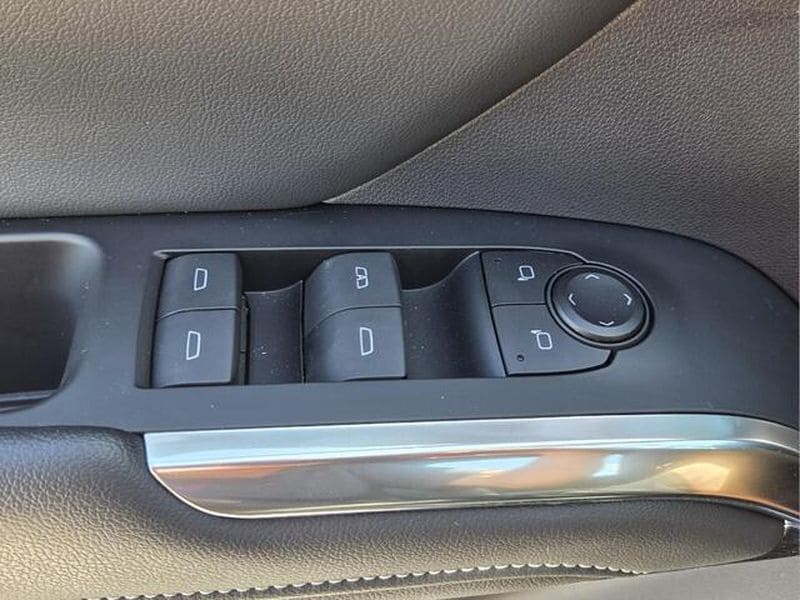 2025 Chevrolet Traverse LT - Photo 26