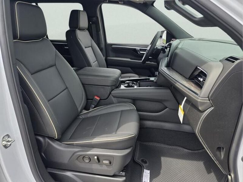 2026 Chevrolet Tahoe Premier - Photo 18